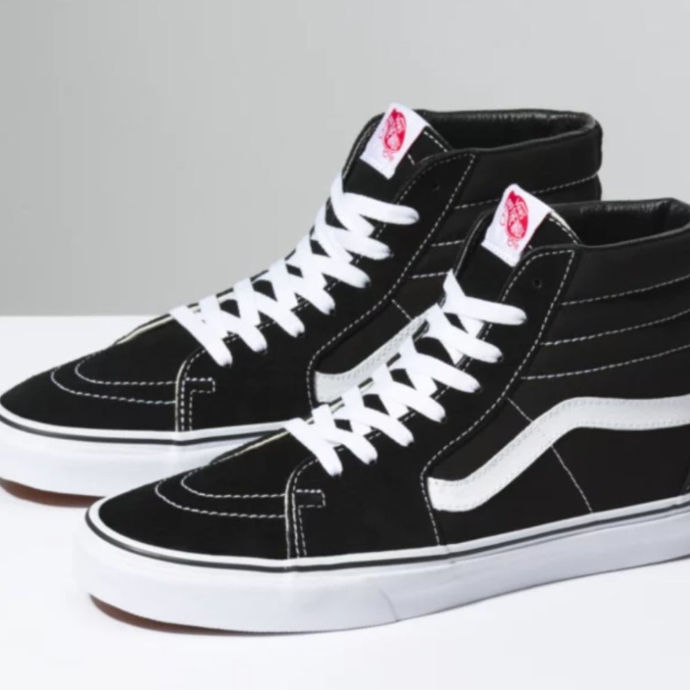 Vans Sk-8 Hi Sneaker in Black